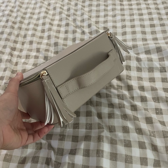 Hollis structured makeup case - Picture 4 of 8